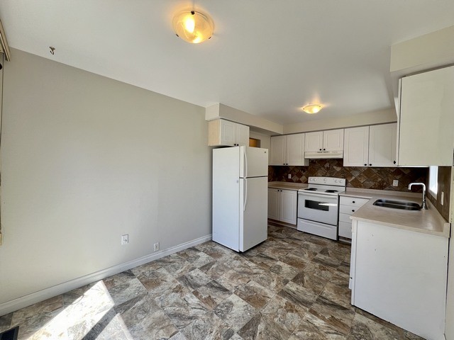 212 Dyer Dr. Wasaga Beach, On