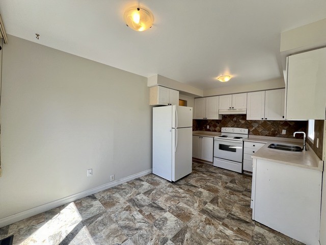 212 Dryer Dr. Wasaga Beach, On