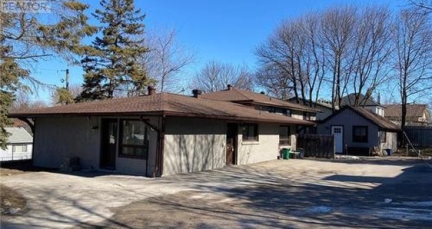 209 Oxford St