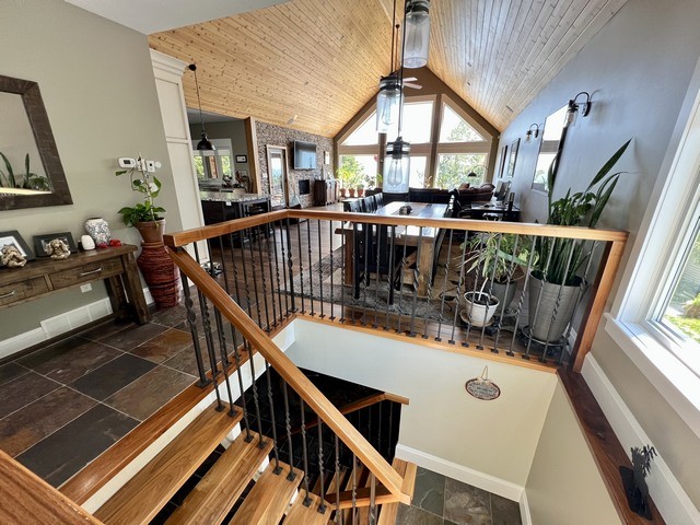 128 Georgian Beach Ln.