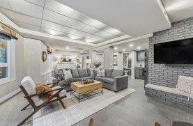 10 Pine Hill, (Horseshoe Valley)