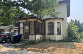3 Nelson St. E.