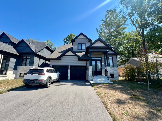61 Westbury Rd. Wasaga Beach