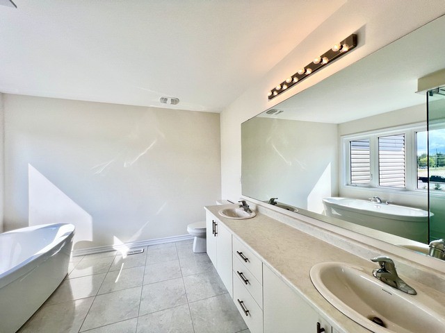20 Federica Cres Wasaga Beach