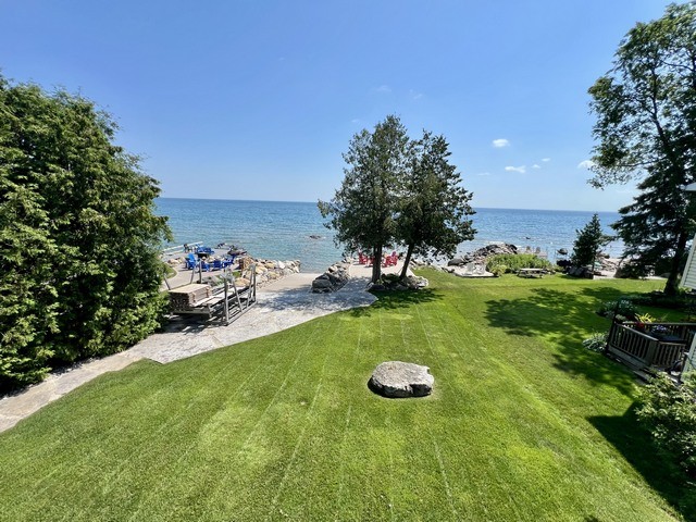 128 Georgian Beach Ln.