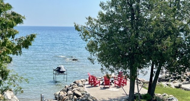 128 Georgian Beach Ln.
