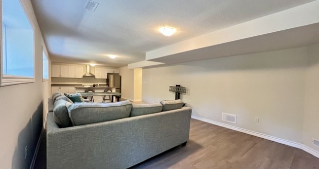 61 Westbury Rd. Wasaga Beach