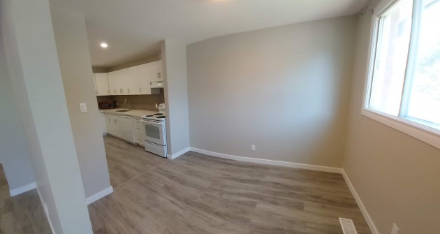 65 Zima Crescent, Upper