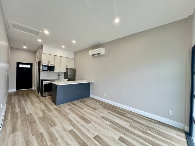 11 Golfview Dr. Collingwood, Bachelor Unit