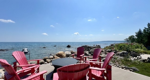 128 Georgian Beach Ln.