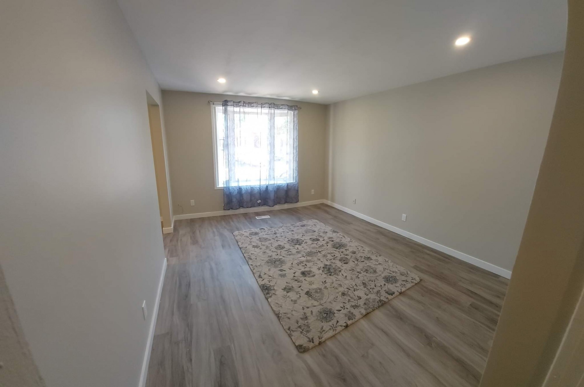 65 Zima Crescent, Upper