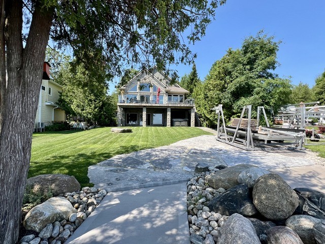 128 Georgian Beach Ln.