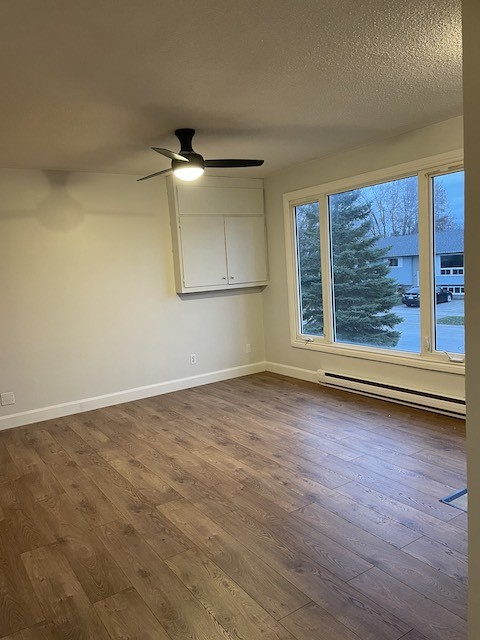67 Cindy Lee, Upper