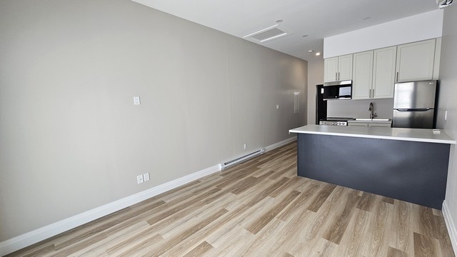 11 Golfview Dr. Collingwood, Bachelor Unit