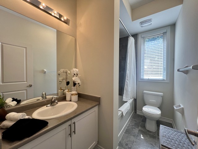 61 Westbury Rd. Wasaga Beach