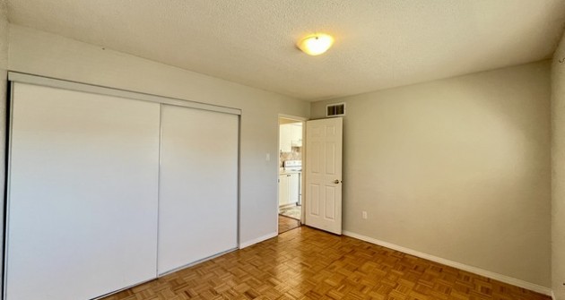 212 Dyer Dr. Wasaga Beach, On