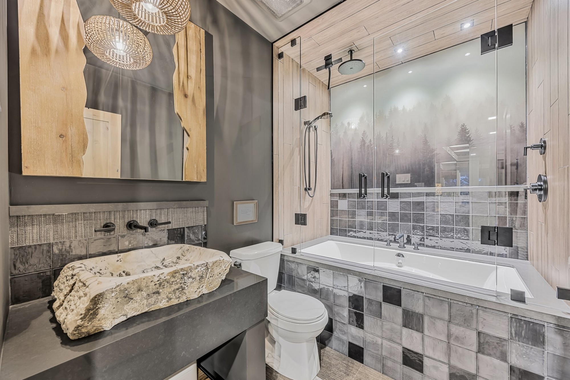 10 Pine Hill, (Horseshoe Valley)