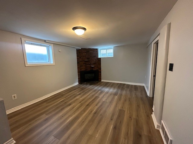 109 Rose St, Lower