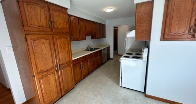 1345 Flos Rd 8 E