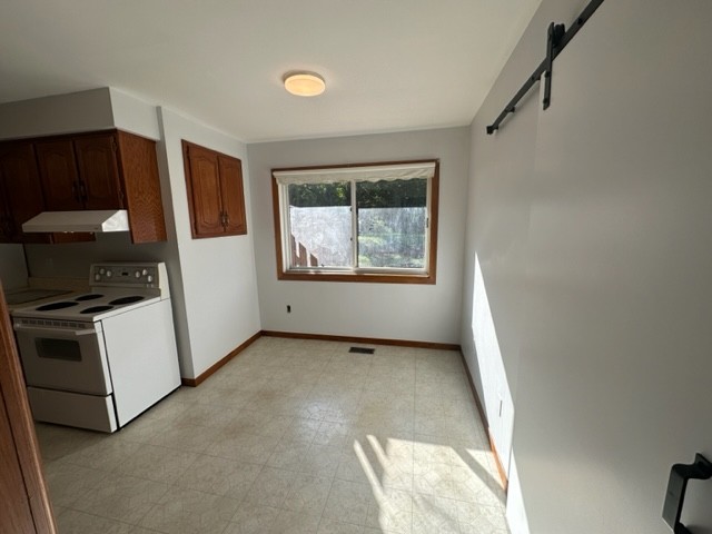 1345 Flos Rd 8 E