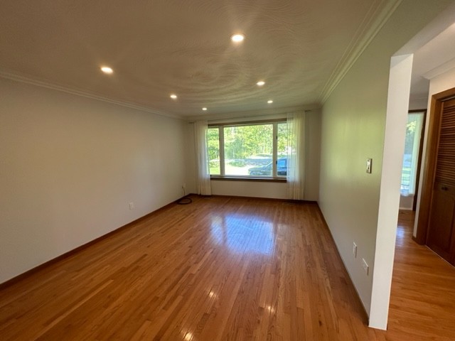 1345 Flos Rd 8 E