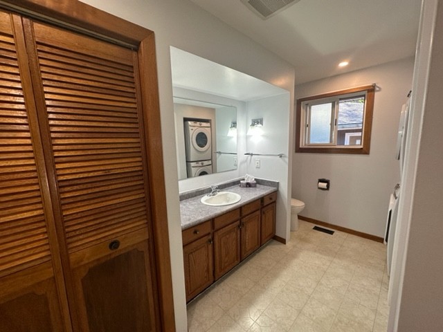1345 Flos Rd 8 E