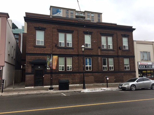 19 Dunlop St W #102