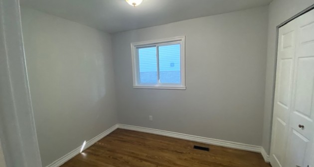83 Daphne, Upper