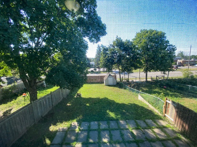 83 Daphne, Upper