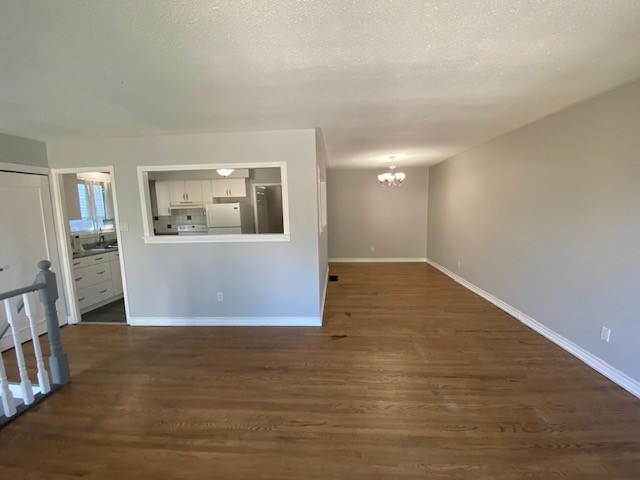 83 Daphne, Upper