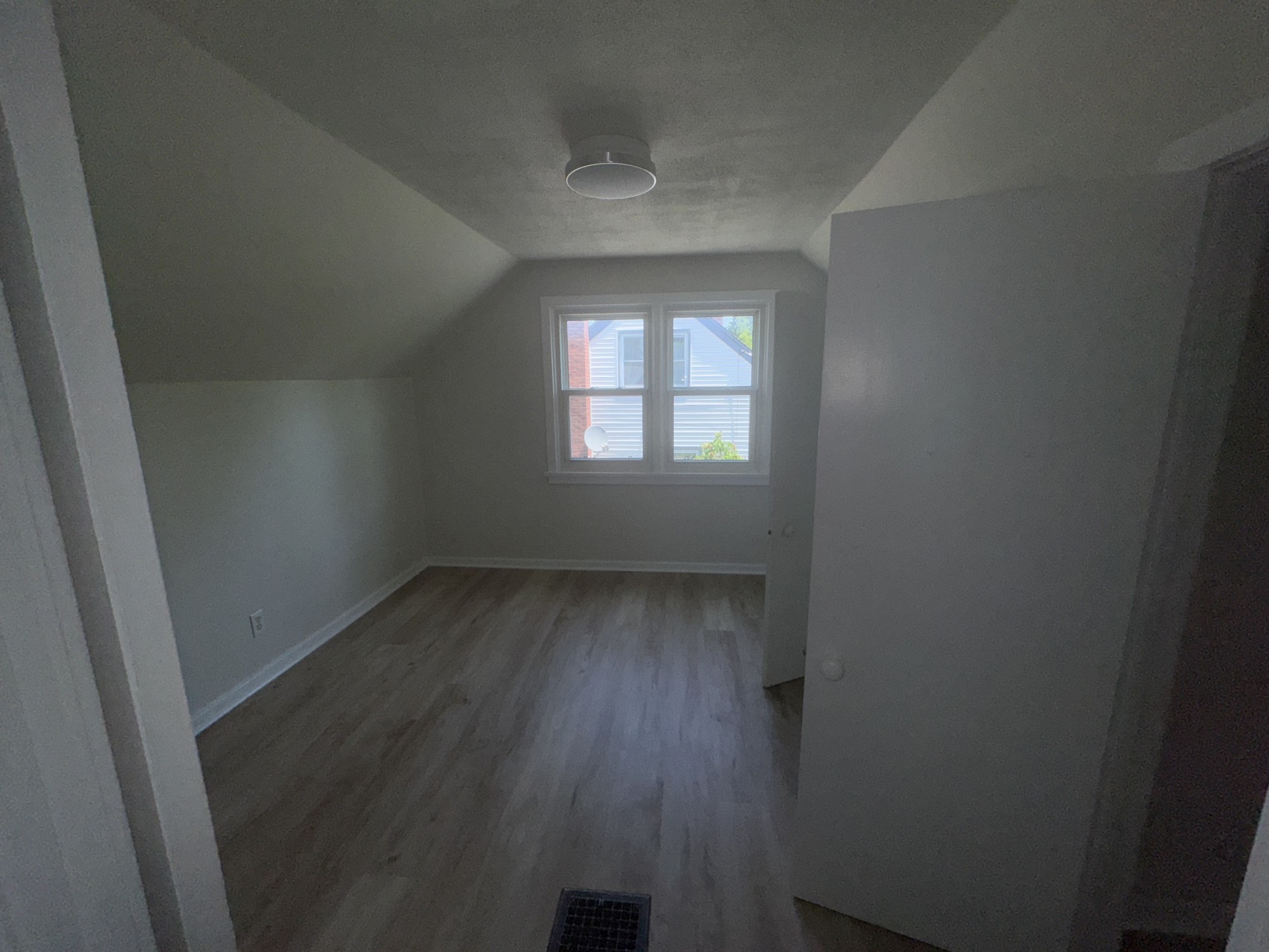 85 Gunn St