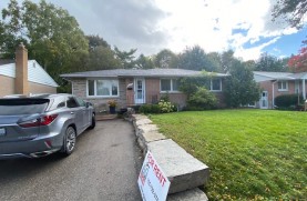 185 Wellington St E, Lower