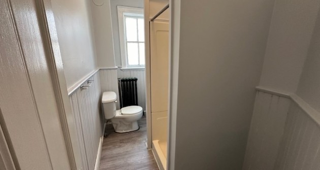 B-90 Worsley, Upper
