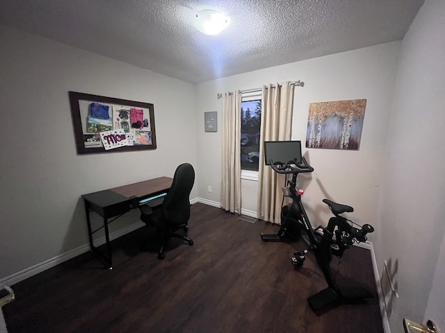 8 McCarthy cres