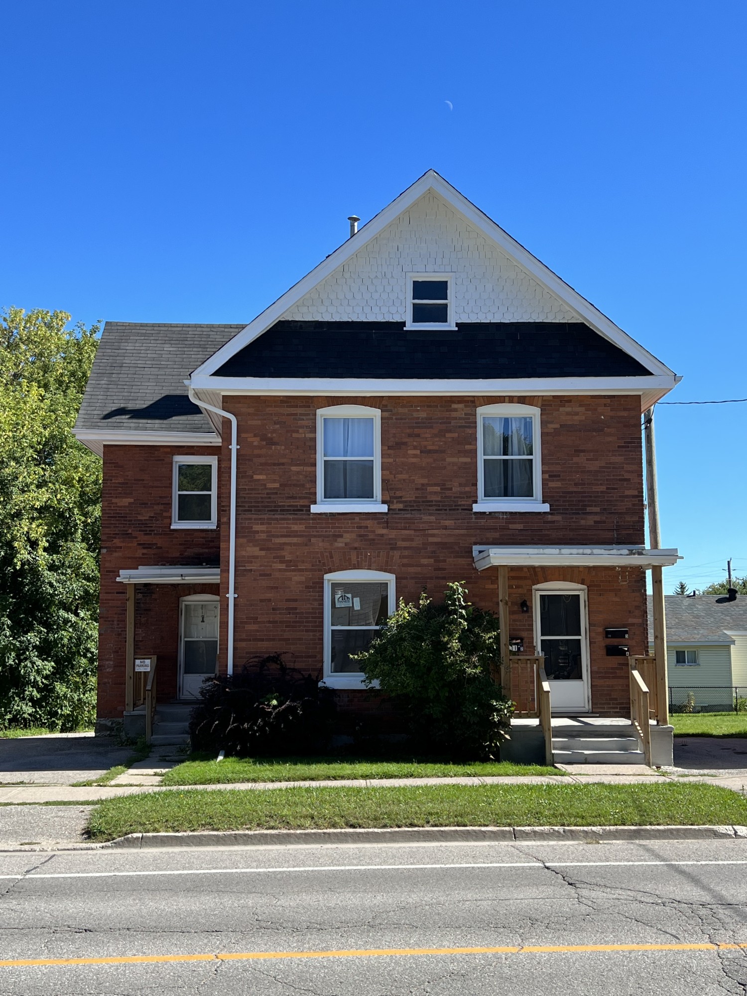 111 Mississaga St W.