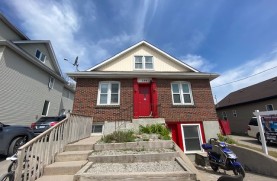 156 Dunlop St W #3