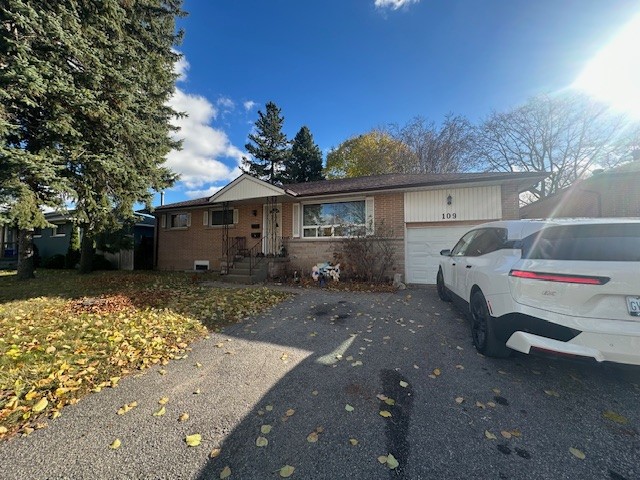 109 Rose St, Lower