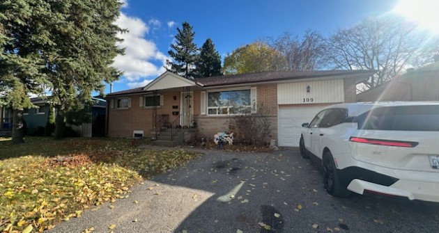 109 Rose St, Lower