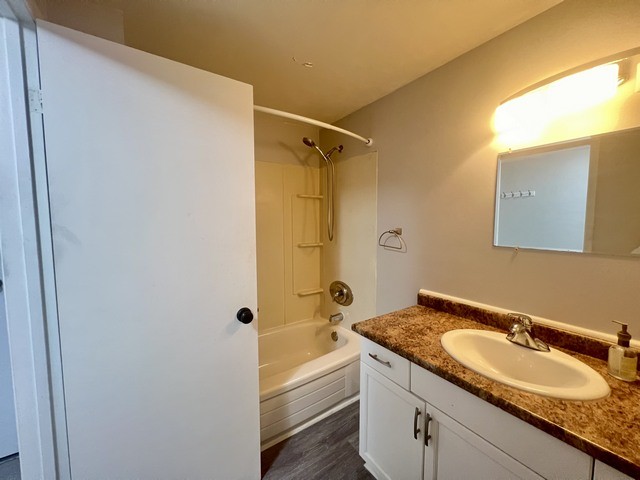 Unit 6 -7296 Highway 26 Stayner