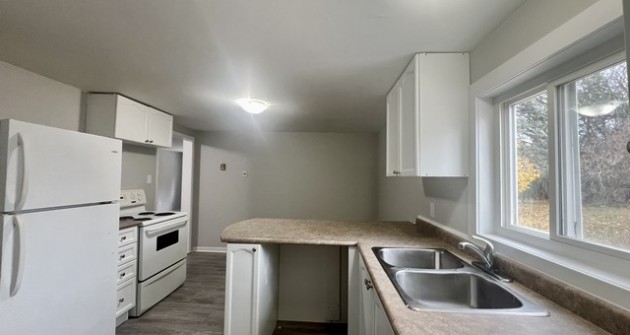 Unit 6 -7296 Highway 26 Stayner