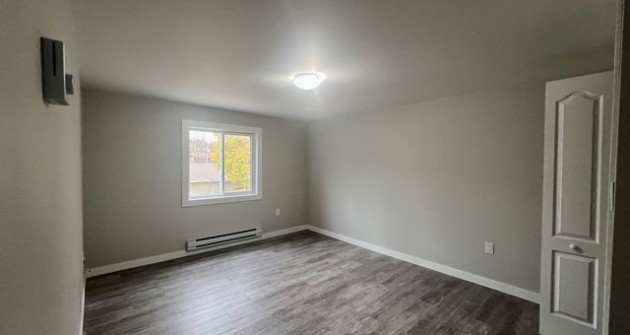 Unit 6 -7296 Highway 26 Stayner