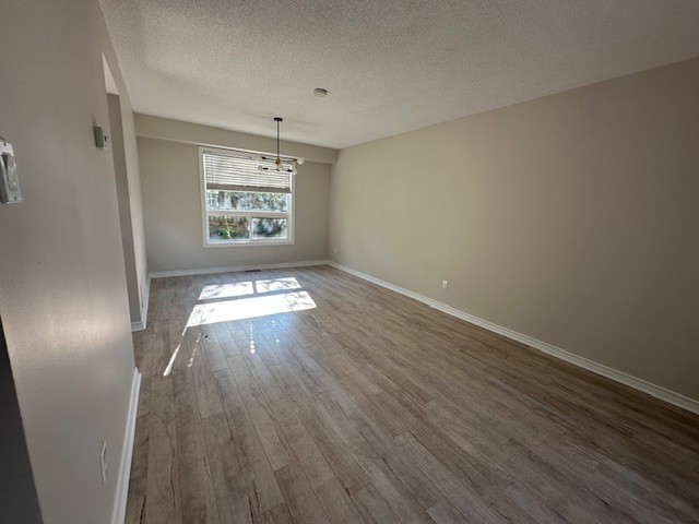 76 Garden Dr