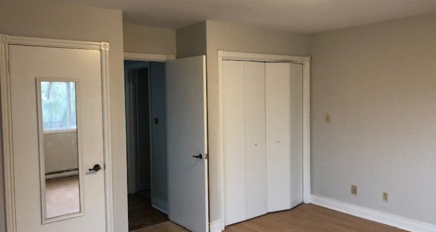 36 Coldwater Rd W. #4