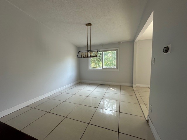 110 Oren, Upper