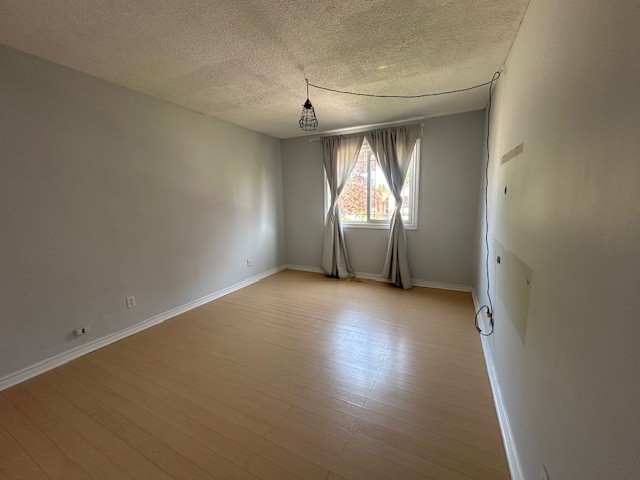 110 Oren, Upper