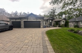 6 Collins Lane