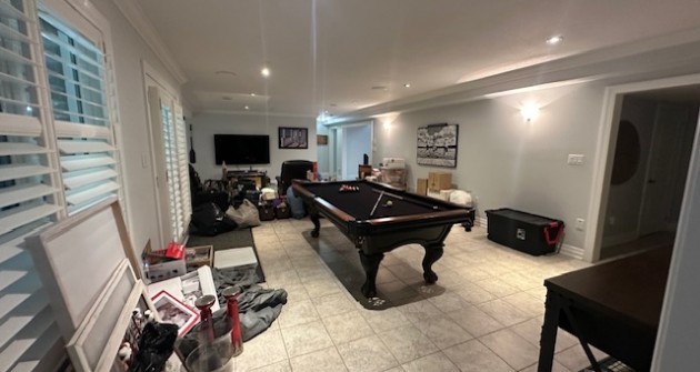 6 Collins Lane