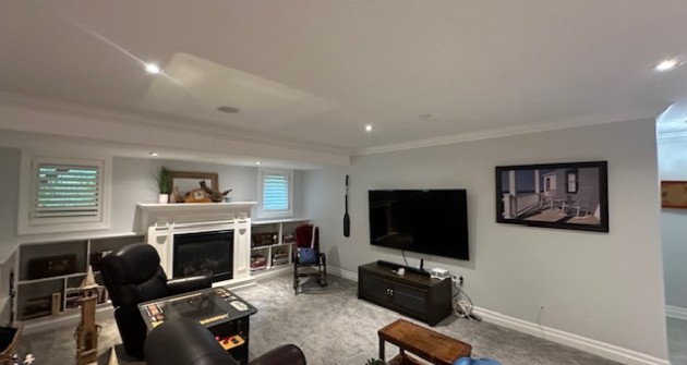 6 Collins Lane