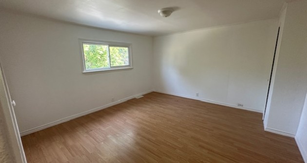 242 Mary St #2