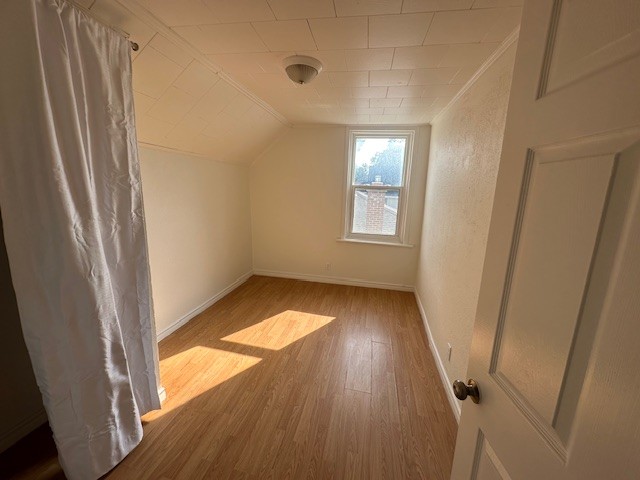 242 Mary St #2